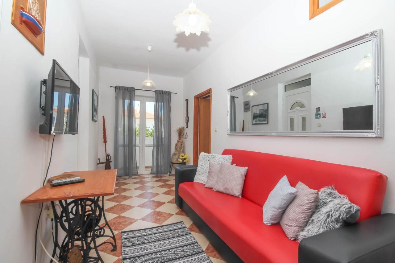 Lola'S Apartments Tribalj Szoba fotó