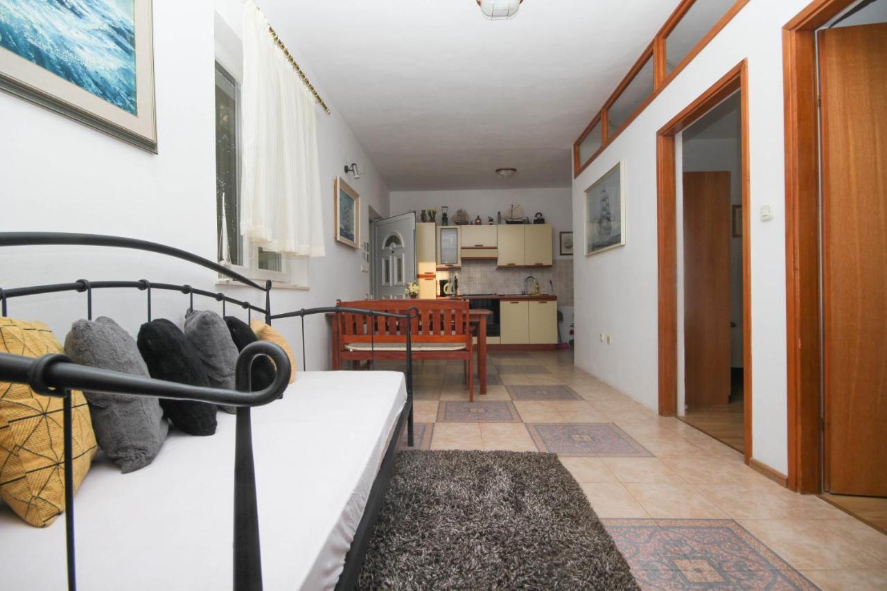 Lola'S Apartments Tribalj Kültér fotó