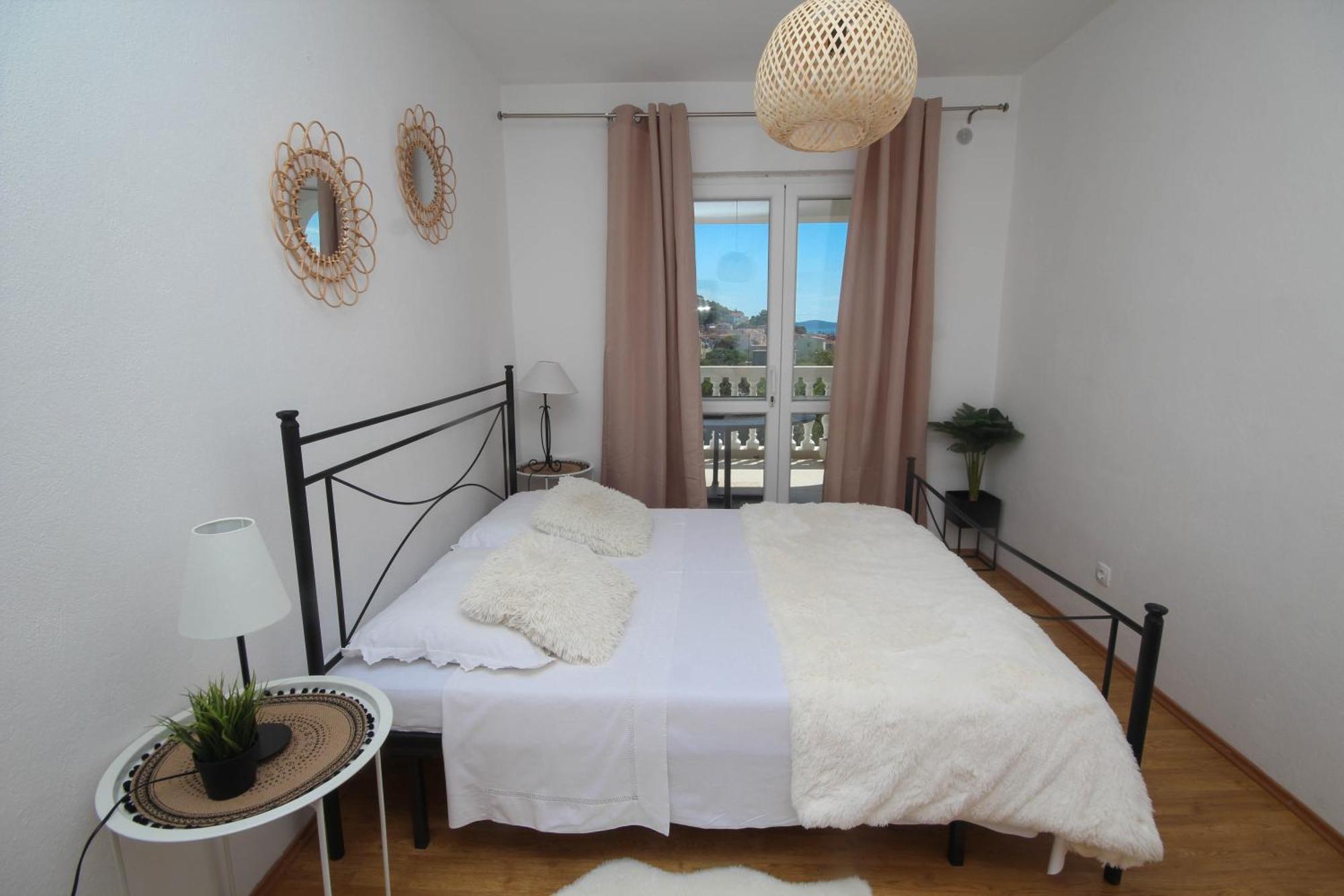 Lola'S Apartments Tribalj Szoba fotó