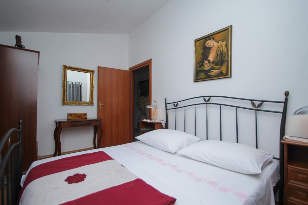 Lola'S Apartments Tribalj Kültér fotó